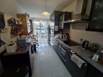Küche mit Balkon - 3-Zimmerwohnung in begehrter Oststadtlage mit PKW Stellplatz